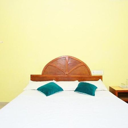 Hill Green Home Stay Теккаді Екстер'єр фото