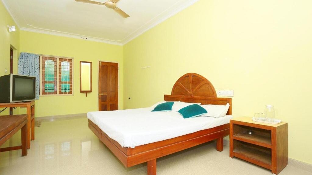 Hill Green Home Stay Теккаді Екстер'єр фото